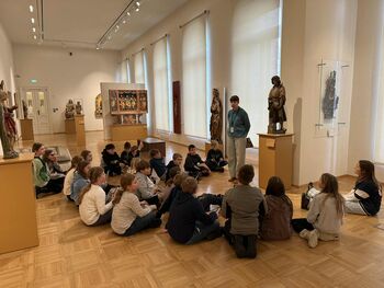 Ogled predstave Bratovščina Sinjega galeba in obisk Narodne galerije