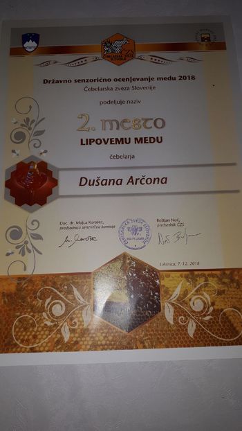 Poleg vina imamo tudi odličen med!