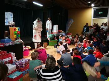 Naj bo leto dobrih zgodb!