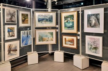 Božično novoletna razstava Društva likovnikov Logatec Božično novoletna razstava Društva likovnikov Logatec