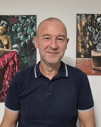 V Stekleni galeriji odprli razstavo Tomaža Pozniča »Pot nazaj k  sebi«
