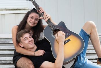 Koncert v Krompirjevi jami