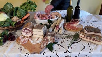 Osmica na turistični kmetiji Faganeli