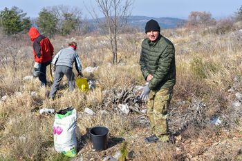 Sajenje dreves Skupaj za Kras