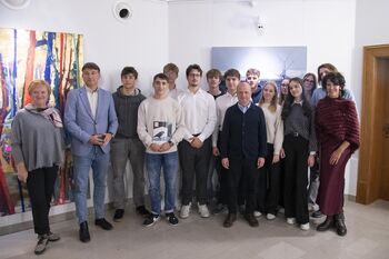 ZAKLJUČEK RAZSTAVE Z OMIZJEM: KULTURNA DIPLOMACIJA ZAKLJUČEK RAZSTAVE Z OMIZJEM: KULTURNA DIPLOMACIJA