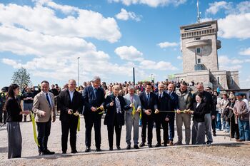 NOVA TRAJNOSTNA TURISTIČNA ZGODBA - DALJINSKA POHODNIŠKA POT CARSUS TRAIL, ZELENO SRCE KRASA