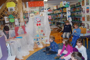 Veseli december v šolski knjižnici na Vranskem in v Taboru