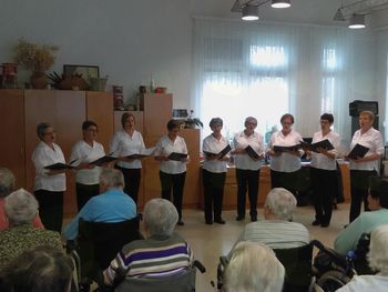 Nastop v Domu starejših v Lendavi Nastop v Domu starejših v Lendavi