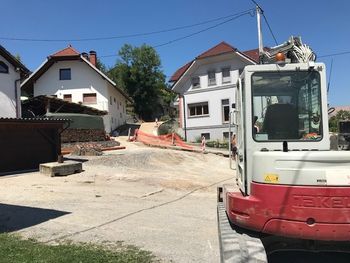 Gradbena sezona na vrhuncu tudi v Borovnici