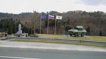 Redno vzdrževanje spominskega parka Medvedjek v letu 2017