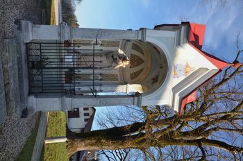 Praznujmo in veselimo se!