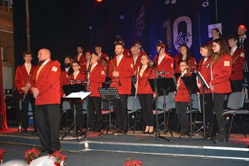 DESET LET GODBE KOMENDA