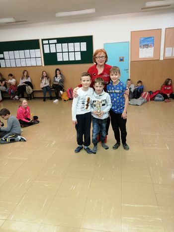 Učenci Prve OŠ Slovenj Gradec- Regijski ekipni šahovski prvaki v kategorijah F9 ,F12 in  D15