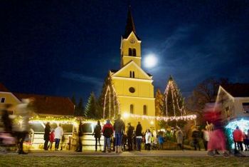 Božični čudež na sto in en način Božični čudež na sto in en način