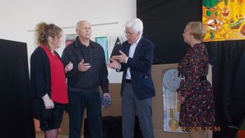 MOŠKI UPOKOJENCI iz Ljubljane in njene okolice lepo vabljeni v našo amatersko dramsko skupino