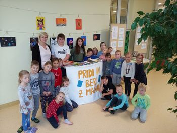 Pridi in beri z mano