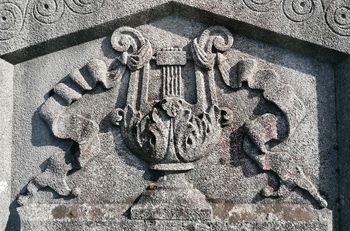 Učitelj Matevž Tomec (1838–1866), njegovo pokolênje in nagrobnik 