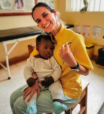 Potopisno predavanje Uganda skozi stetoskop - utrinki mlade zdravnice Hane Klančnik