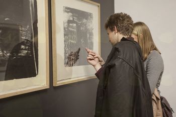 Vodstvo po razstavi David Lynch, Ogenj na odru