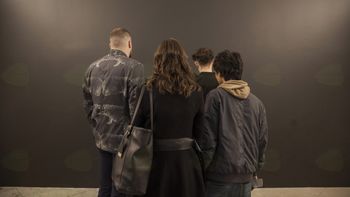 Vodstvo po razstavi David Lynch, Ogenj na odru