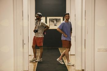 Vodstvo po razstavi David Lynch, Ogenj na odru