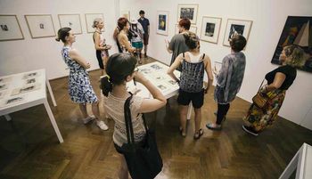 Vodstvo po retrospektivni razstavi Rika Debenjaka