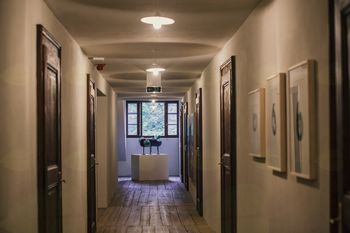 Nedeljsko vodstvo po razstavi Švicarija: skupnost, umetnost in narava