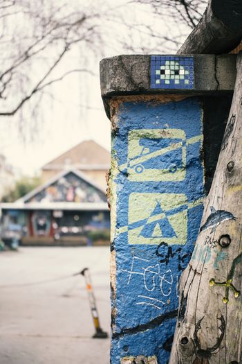 Flash the City: Invader's Street Art (Voden ogled)