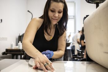 IN FROM THE MARGINS: pop-up predstavitev produkcije Maje Živko