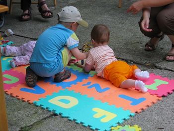Študijski krožek Beremo v naročju staršev