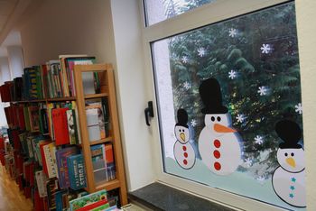 Pravljica po waldorfsko v izvedbi Vrtca Zlata ptica