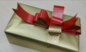 Darila – kako jih zaviti