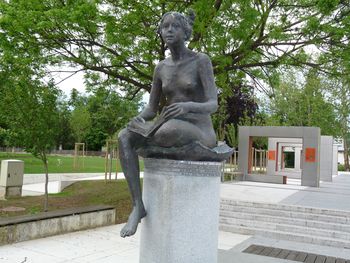 Enajsta šola v knjigarni: Še ne videna Ljubljana