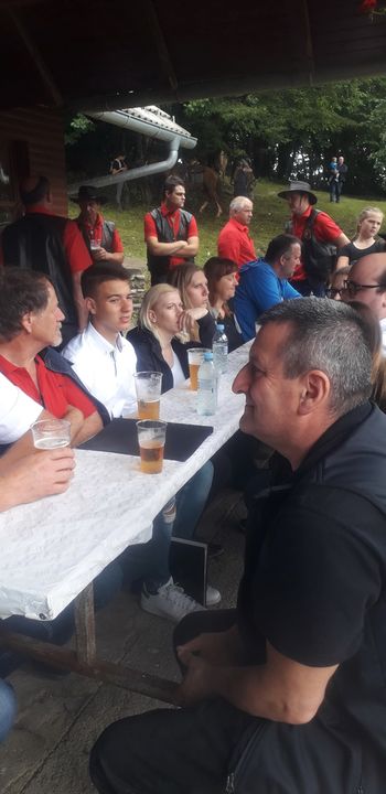 Meddruštveno sodelovanje članov KD Dvor in članov Konjeniškega društva Suha krajina