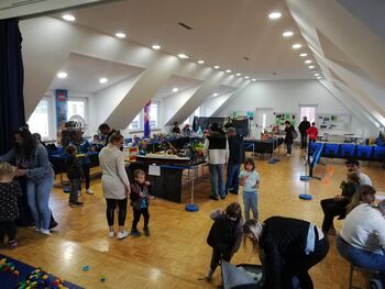 Kockice na Dvoru – ustvarjalnost in druženje vseh generacij