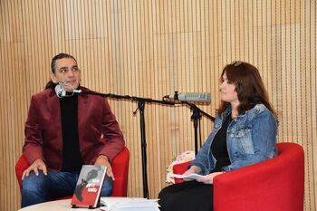 Suhokranjski pisatelj Matej Kocjančič z novim romanom in podcastom na Dvoru