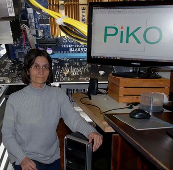 Bolnemu Piku pomagal PoceniPC