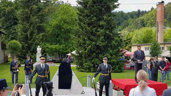 Veterani postavili pomnik