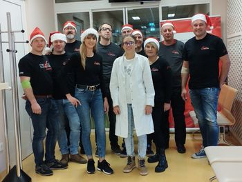 Božički na motorjih darovali pol litra Božički na motorjih darovali pol litra