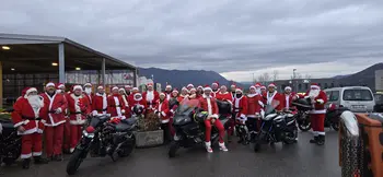 Božički na motorjih ponovno obiskali otroke