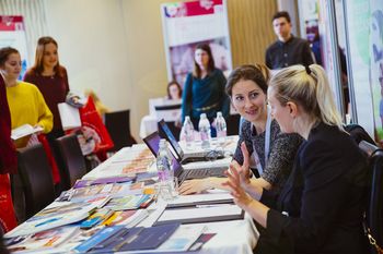 Te tuje univerze lahko spoznaš v Ljubljani