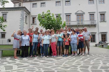 Po poteh »Ene žlahtne štorije«