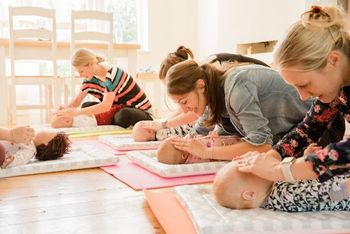 Srečanja za mamice in očke z dojenčki