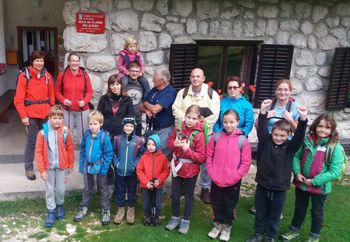 Mini planinski tabor v koči na planini Pri jezeru