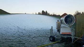 Na smučišču v Šentjoštu že prvi sneg Na smučišču v Šentjoštu že prvi sneg