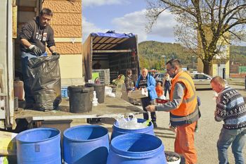 Zbirali nevarne odpadke