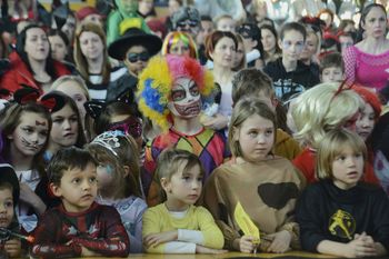 Pustovanje na Vrhniki