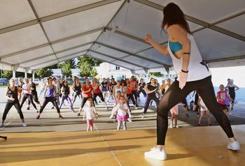 Poplesavale v vročih ritmih salse