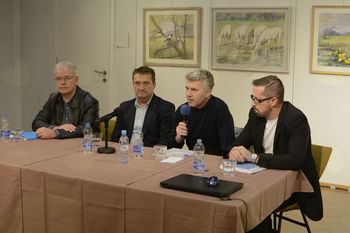 Dva za bazen, tretji bi prednost dal naravnim kopališčem Dva za bazen, tretji bi prednost dal naravnim kopališčem