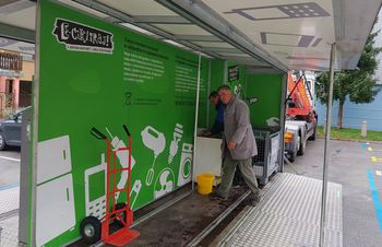 Uspešna akcija mobilnega zbiranja e-odpadkov